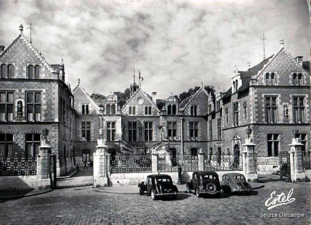 45 Orleans Hotel de Ville I.jpg